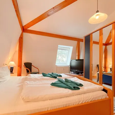 Haus Berlin Ferienwohung 7 *